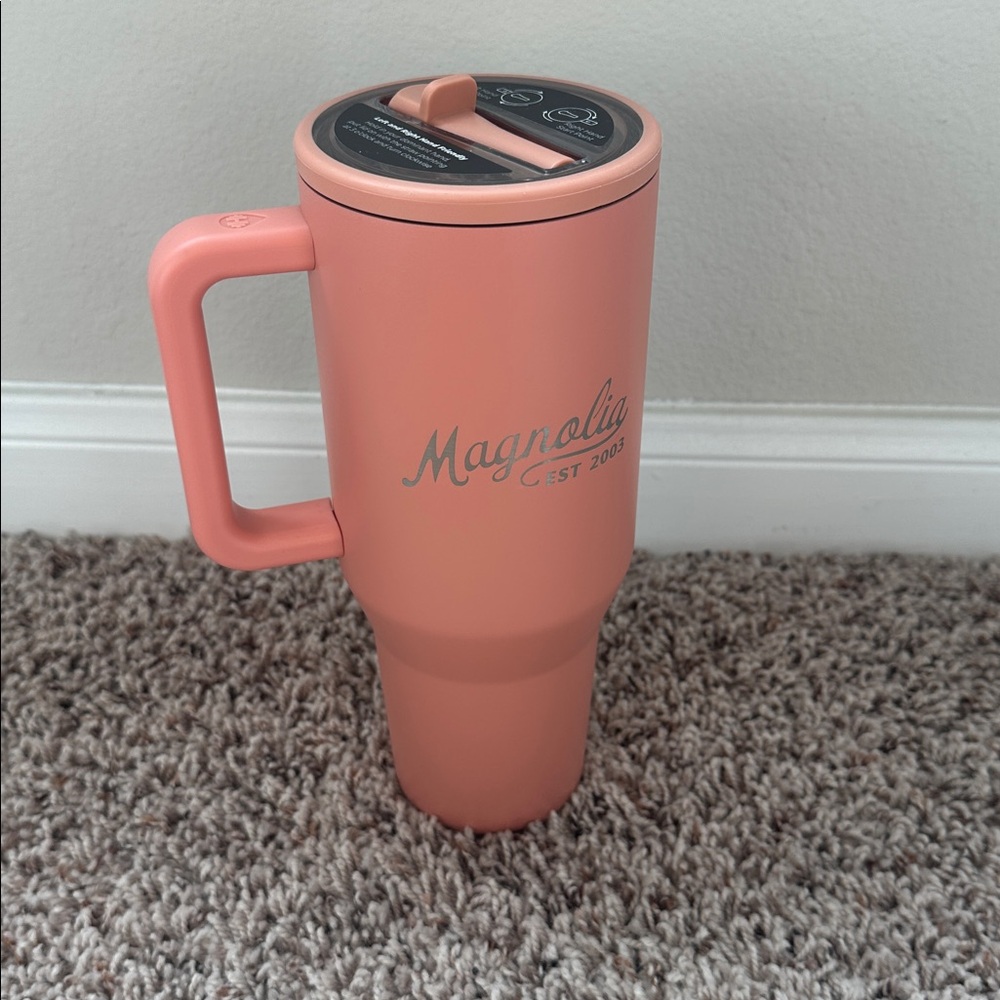 NEW Hydrojug X Magnolia 32oz